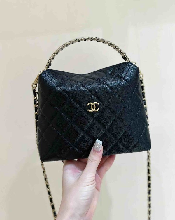 Chanel 24A Limited Hobo Chain Bag Goatskin 20.5cm