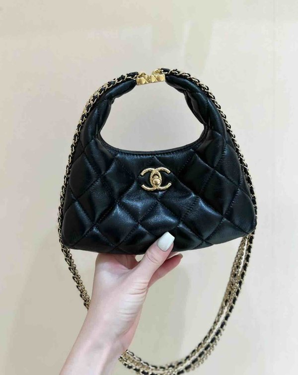 Chanel 24A Grained Calfskin Top Handle Bag 19cm