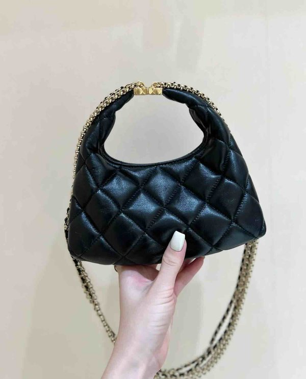 Chanel 24A Grained Calfskin Top Handle Bag 19cm