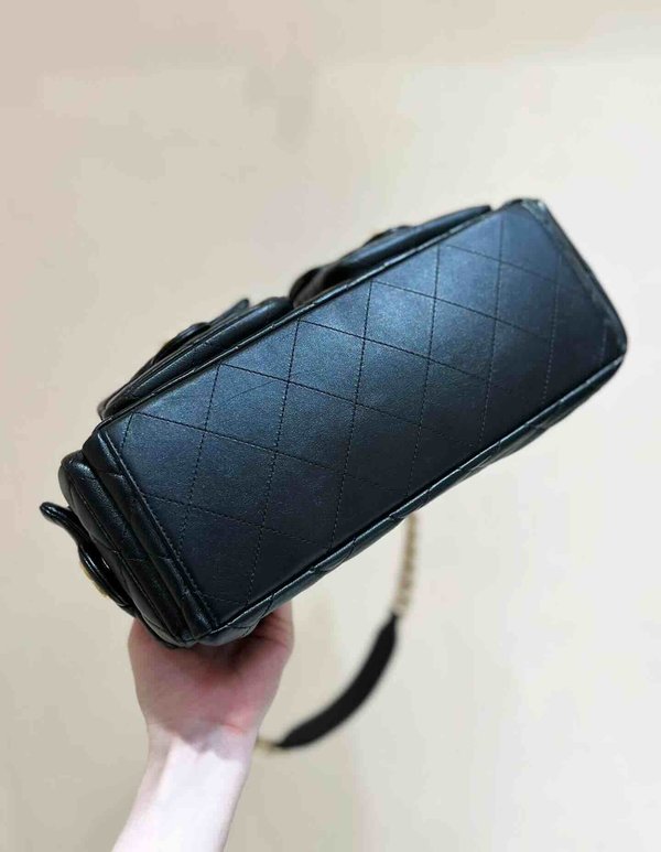 Chanel 25C Jennie Hobo Bag Lambskin 35cm