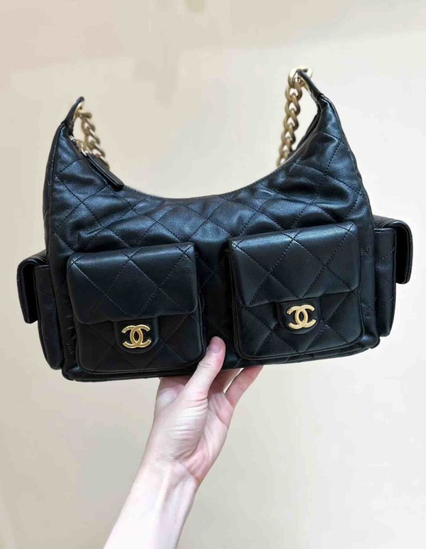 Chanel 25C Jennie Hobo Bag Lambskin 35cm