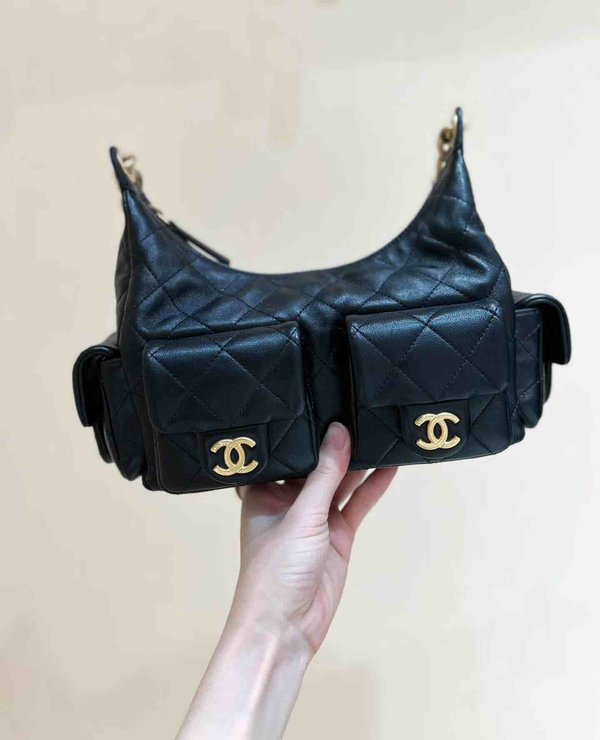 Chanel 25C Jennie Hobo Bag Lambskin 31cm