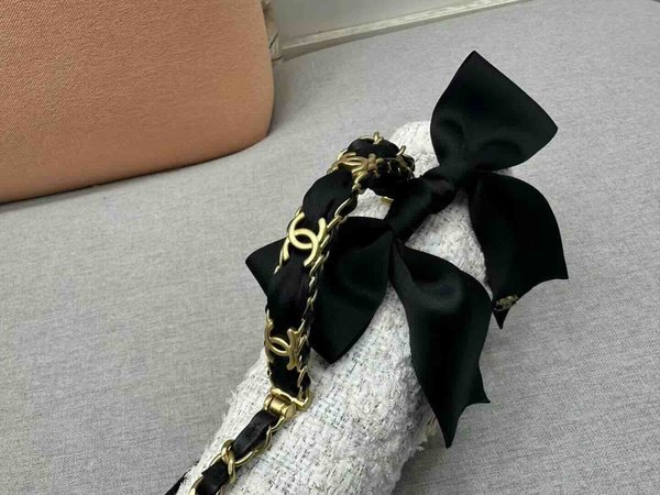 Chanel Top Handle Flap Bag Velvet Chain GHW 20cm