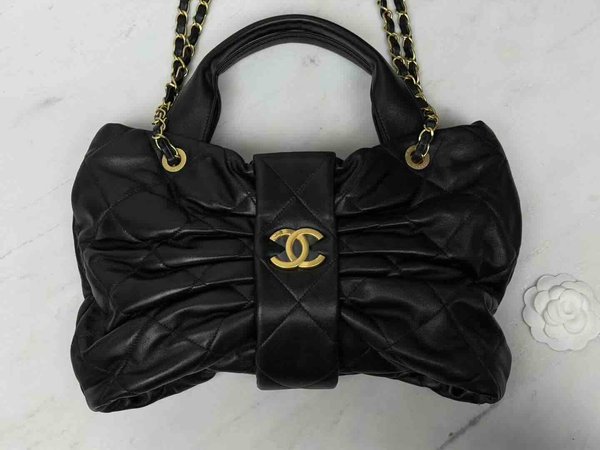 Chanel 25K Bow Bag Large Black Lambskin 38cm