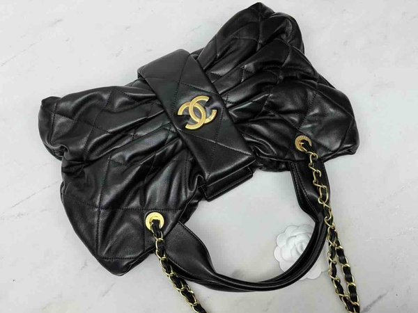 Chanel 25K Bow Bag Large Black Lambskin 38cm