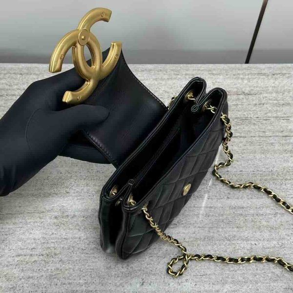 Chanel 24C Round Crossbody Bag Black Calfskin GHW 21cm