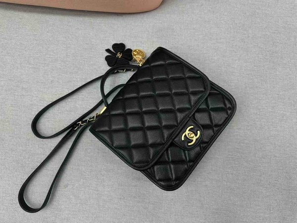 Chanel Top Handle Bag Calfskin GHW 22cm