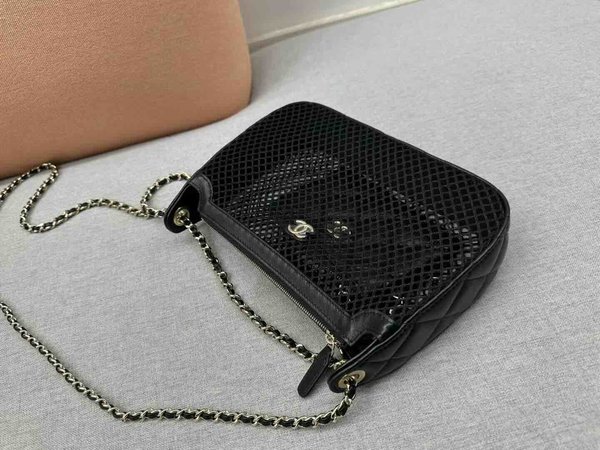 Chanel 25P Mesh Underarm Bag GHW 20cm