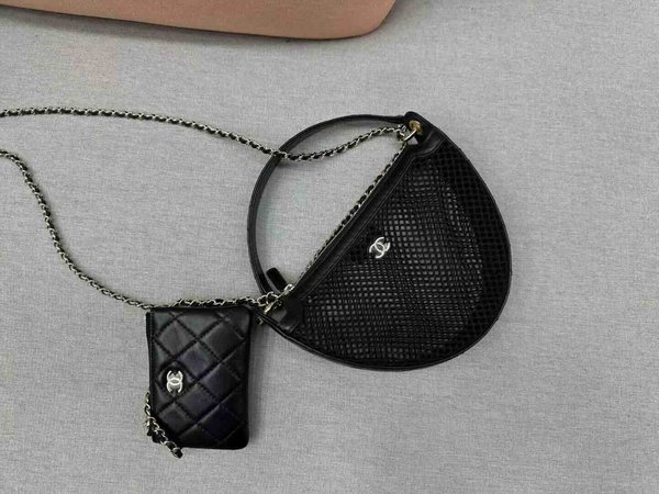 Chanel 25P Mesh Underarm Bag GHW 22cm