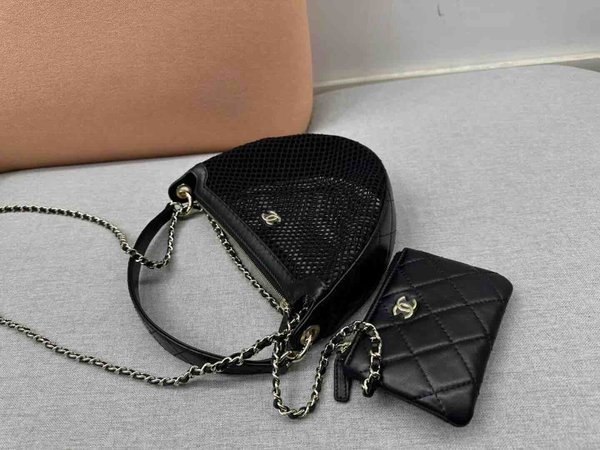 Chanel 25P Mesh Underarm Bag GHW 22cm