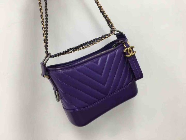 Chanel Gabrielle Chevron Hobo Bag Vintage Calfskin Smooth Calfskin 20cm