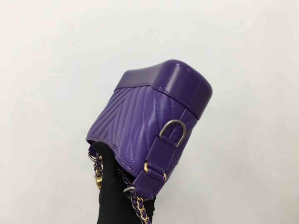 Chanel Gabrielle Chevron Hobo Bag Vintage Calfskin Smooth Calfskin 20cm