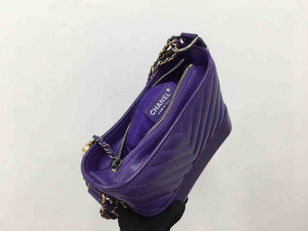 Chanel Gabrielle Chevron Hobo Bag Vintage Calfskin Smooth Calfskin 20cm