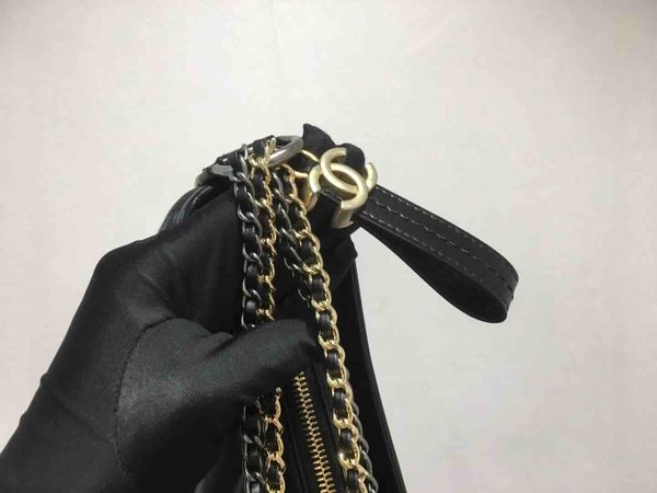 Chanel Gabrielle Chevron Hobo Bag Vintage Calfskin Smooth Calfskin 28cm