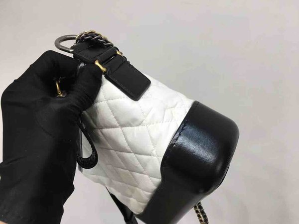 Chanel Gabrielle Classic Hobo Bag 20cm