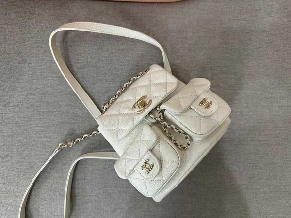 CHANEL 24A Duma Backpack – Fairy White (17.5×16.5×10cm)