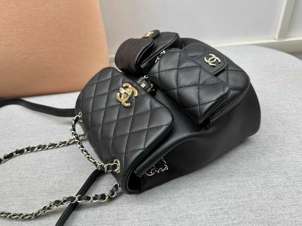 CHANEL 23A Mini Duma Backpack – Glossy Black Calfskin – Large (20.5×20×11.5cm)