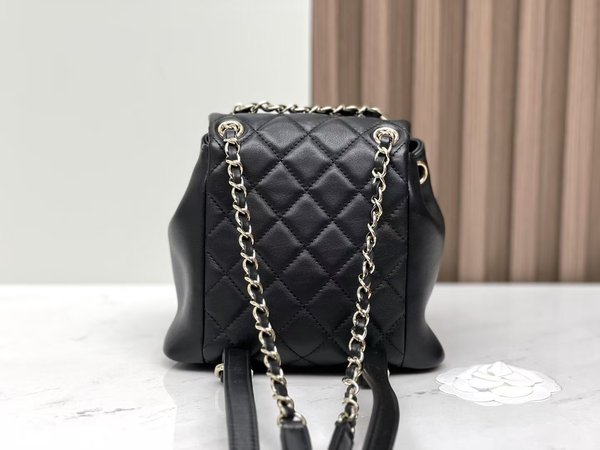 CHANEL 23A Mini Duma Backpack – Glossy Black Calfskin (18cm)