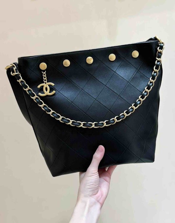 Chanel 25P Studded Bucket Bag Polished Lambskin 31cm