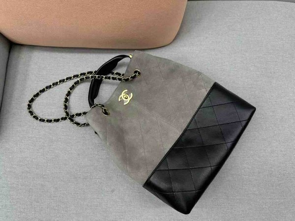 Chanel 25A Shopping Tote Suede Effect Calfskin & Lambskin GHW 40cm