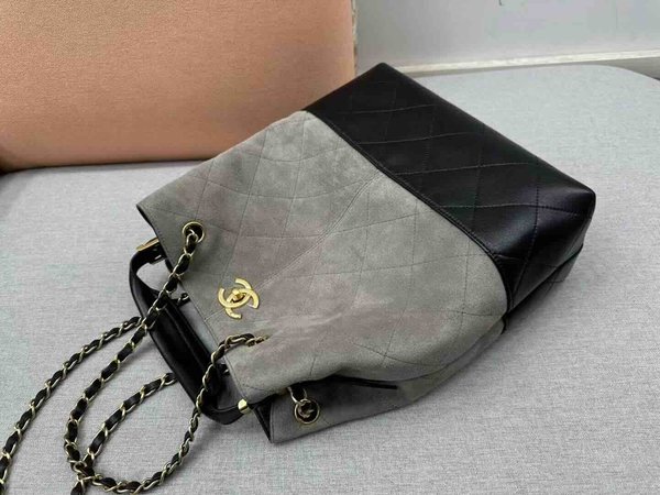 Chanel 25A Shopping Tote Suede Effect Calfskin & Lambskin GHW 40cm