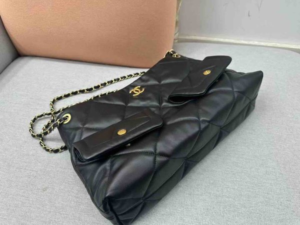 Chanel Shopping Tote Lambskin Chain GHW 38cm