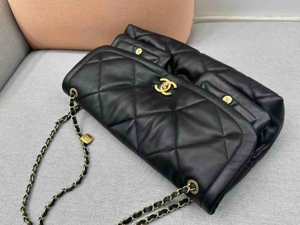 Chanel Flap Shopping Tote Lambskin Chain GHW 45cm