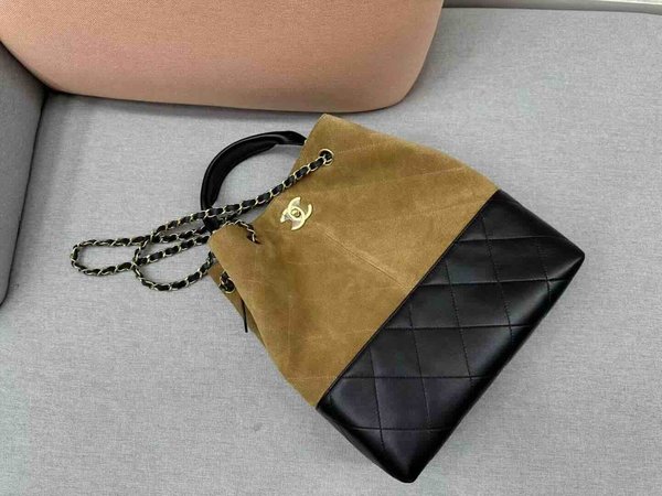 Chanel 25A Shopping Tote Suede Effect Calfskin & Lambskin GHW 40cm