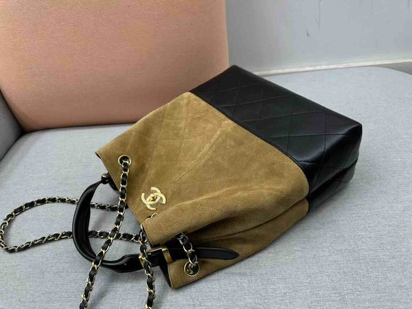 Chanel 25A Shopping Tote Suede Effect Calfskin & Lambskin GHW 40cm