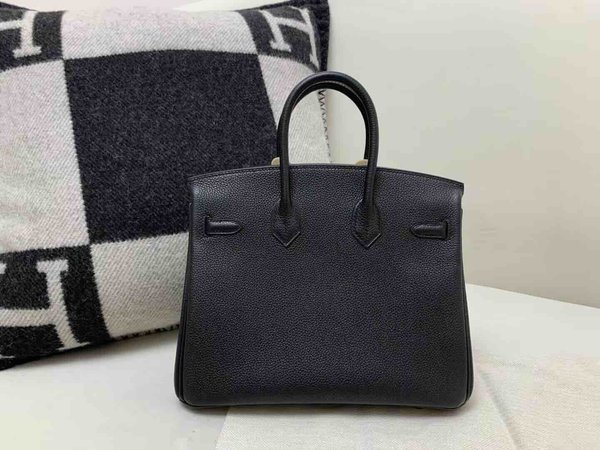 Hermès Birkin 25 Togo Noir x Gold Hardware