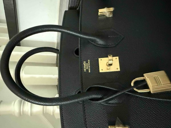 Hermès Birkin 25 Epsom Sellier Noir x Gold Hardware