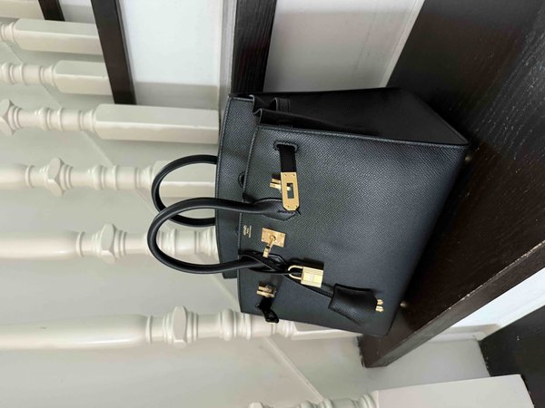 Hermès Birkin 25 Epsom Sellier Noir x Gold Hardware