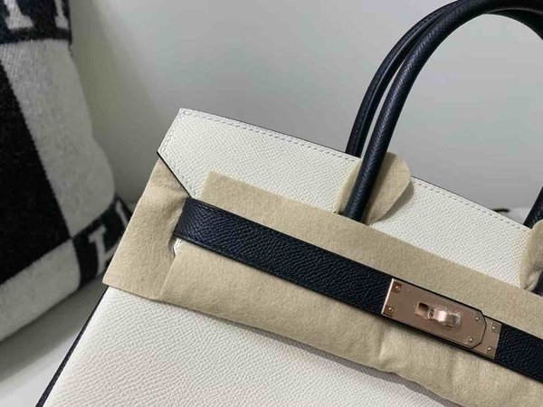 Hermès Birkin 25 Epsom Craie & Black Noir x  Rose Gold Hardware