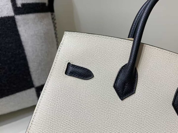 Hermès Birkin 25 Sellier Epsom Craie & Noir x Gold Hardware