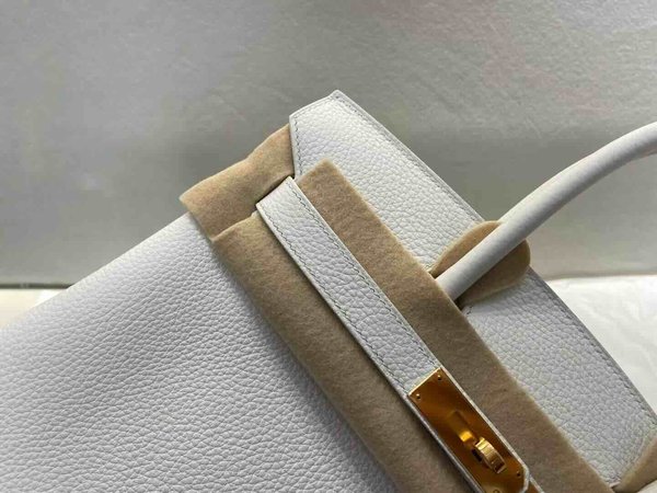 Hermès Birkin30 Togo White x Gold Hardware