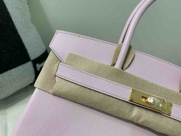 ermès Birkin 30cm Chèvre Mauve Pale x Gold Hardware