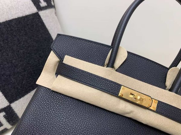 Hermès Birkin 30 Togo Noir x Gold Hardware