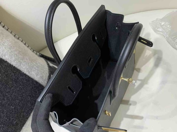 Hermès Birkin30 Epsom Noir x Gold Hardware