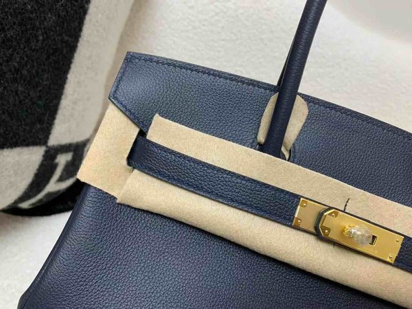 Hermès Birkin Shoulder 29 Evercolor Bleu Nuit x Gold Hardware
