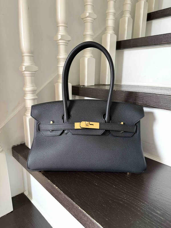 Hermès Shoulder Birkin29 Evercolor Noir x Gold Hardware