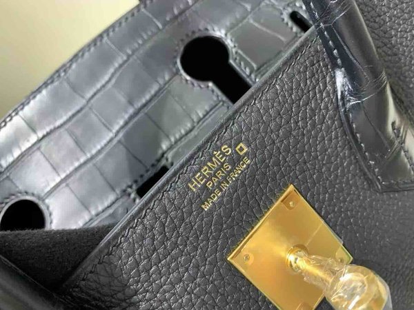 Hermès Birkin 30 Touch Noir Togo & Alligator x Gold Hardware