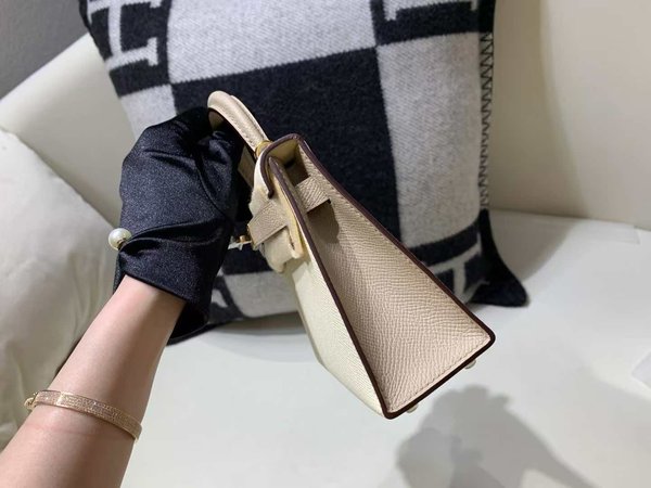 Hermès Mini Kelly II Nata / Gris Tourterelle Epsom x Gold Hardware