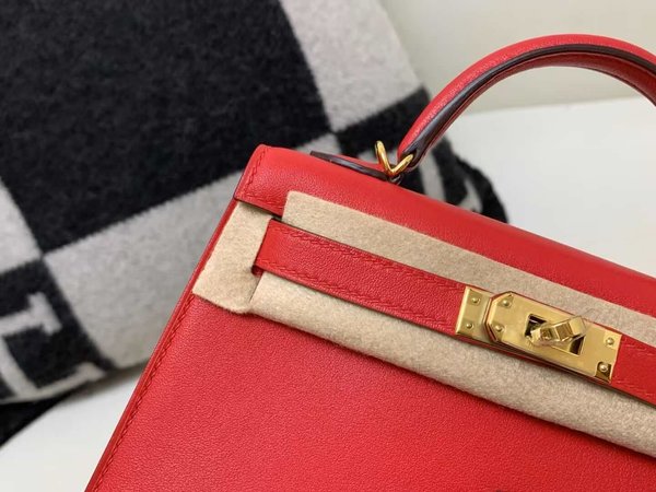 Hermès Mini Kelly II Swift Rouge Vif x Gold Hardware