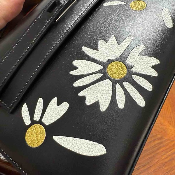 Hermès Kelly Pochette Black Swift Daisy Print x Palladium Hardware