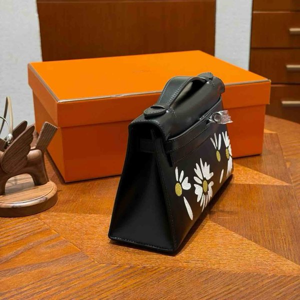 Hermès Kelly Pochette Black Swift Daisy Print x Palladium Hardware
