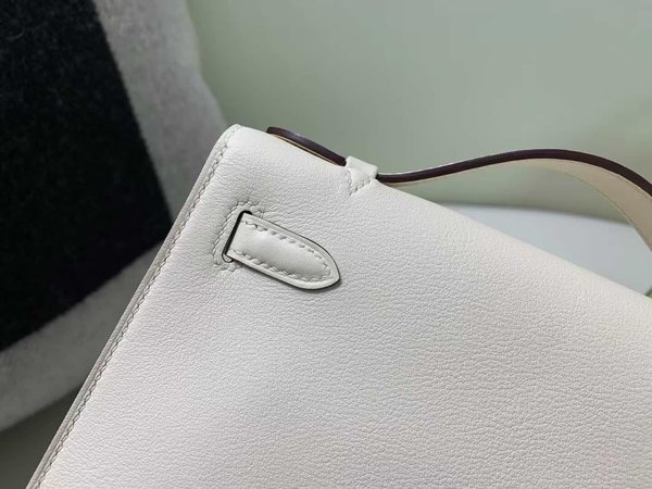 Hermès Kelly Pochette Swift Nata x Palladium Hardware