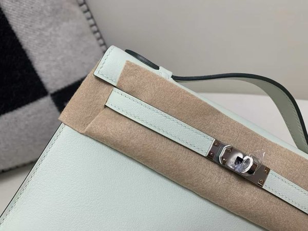 Hermès Kelly Pochette Swift Vert Fizz x Palladium Hardware