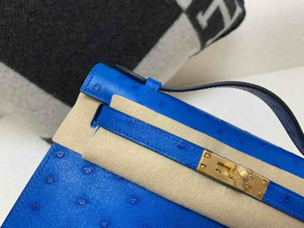 Hermès Pochette Ostrich Malachite x Gold Hardware