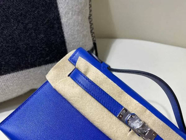 Hermès Kelly Pochette Swift Bleu Electric x Palladium Hardware