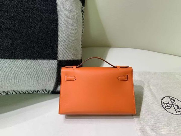 Hermès Kelly Pochette Swift Orange H  x Gold Hardware
